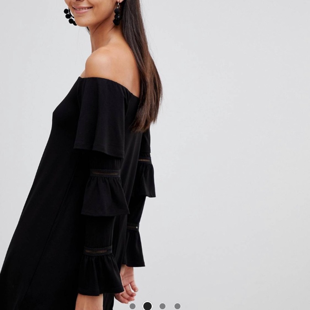 ASOS black off the shoulder dress - Picture 2 of 4